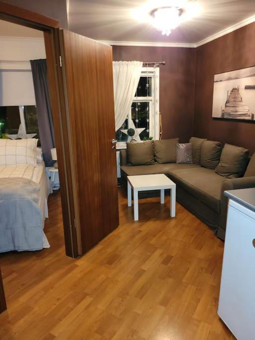 Mona Lisa Apartment Акурейри Экстерьер фото
