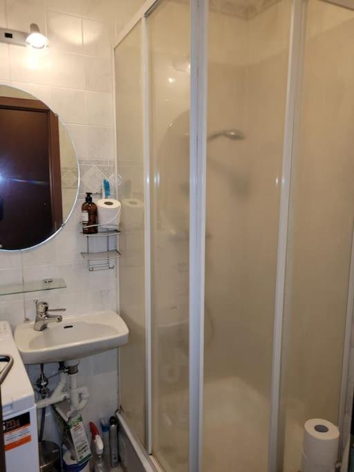 Mona Lisa Apartment Акурейри Экстерьер фото